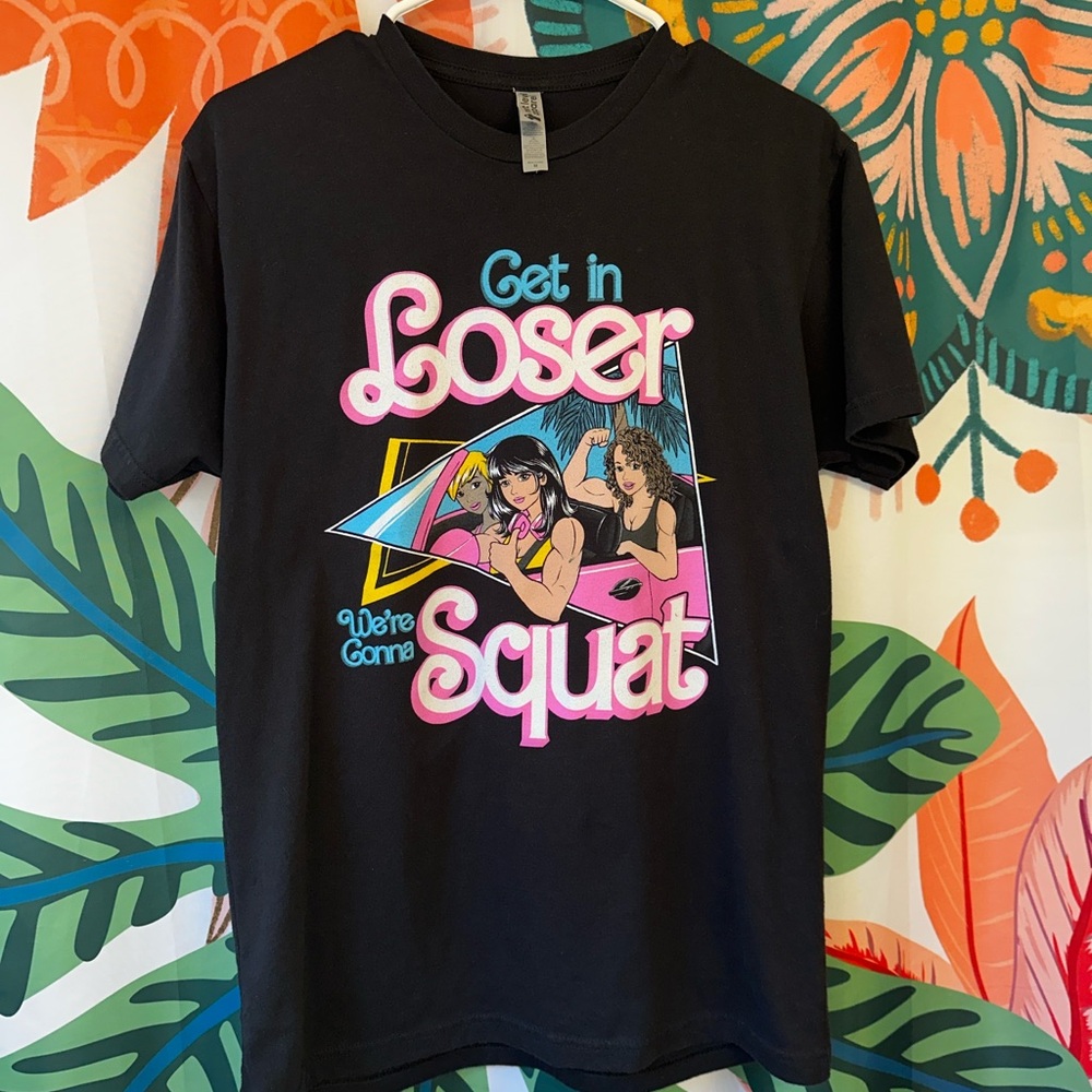 barbie squat tee - M